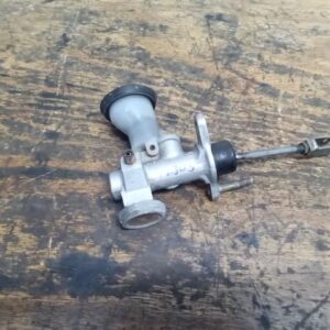 TOYOTA LAND CRUISER 100 VX TD - Clutch Master Cylinder