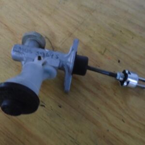 TOYOTA LANDCRUISER 70 4.2D S/W - Clutch Master Cylinder