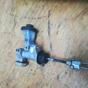 TOYOTA LAND CRUISER 79 4.0P P/U S/C - Clutch Master Cylinder