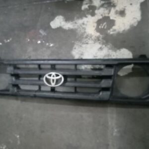 TOYOTA LANDCRUISER 4.2 DIESEL P/U S/C - Grill